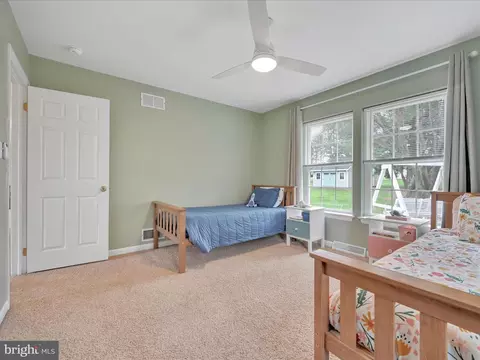 Bedroom - 28 Buttonwood Dr, Lititz, PA 17543 photo 5 of 5