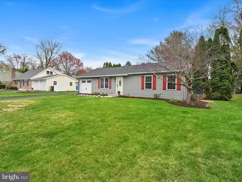 Other - 28 Buttonwood Dr, Lititz, PA 17543 photo 1 of 7