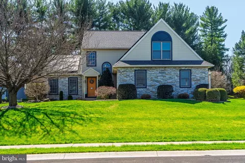 318 Portland Pl, Lititz, PA 17543