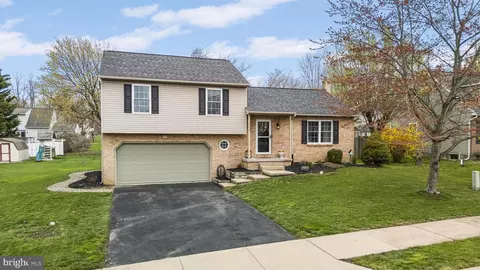117 Larkspur Dr, Quarryville, PA 17566