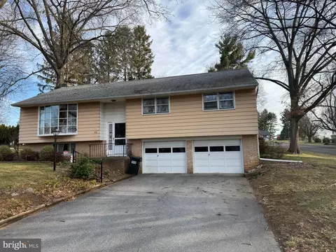 419 Eshleman Dr, Lititz, PA 17543