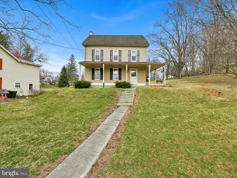 485 N Clay Rd, Lititz, PA 17543 photo 4