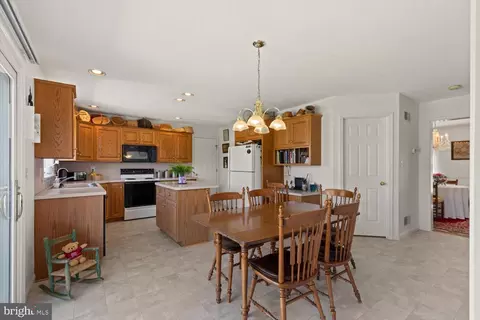 34 Ream Rd, Stevens, PA 17578 photo 9