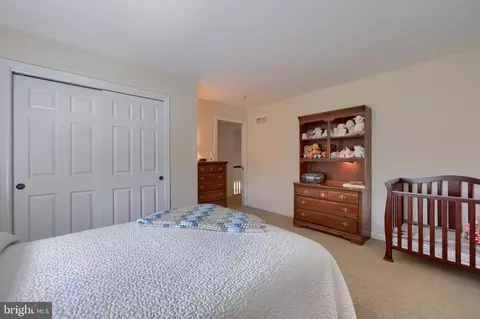 Bedroom - 403 Valor Dr, Lititz, PA 17543 photo 4 of 4