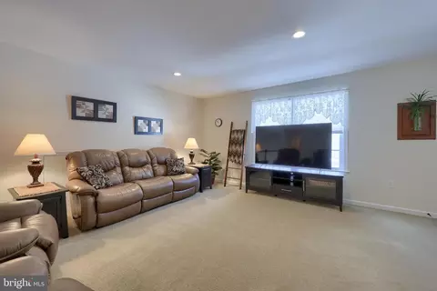 Living - 403 Valor Dr, Lititz, PA 17543 photo 1 of 1
