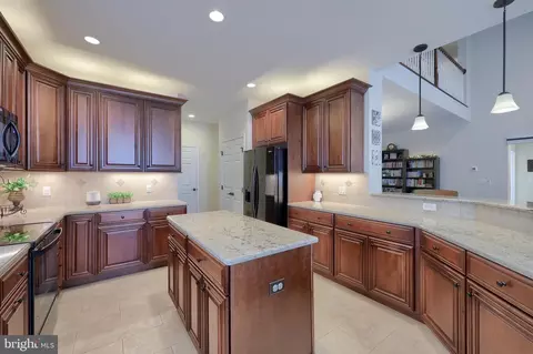 Kitchen - 403 Valor Dr, Lititz, PA 17543 photo 3 of 5