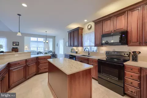 Kitchen - 403 Valor Dr, Lititz, PA 17543 photo 1 of 5