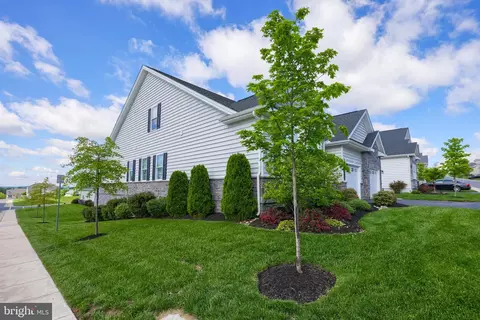 Exterior - 403 Valor Dr, Lititz, PA 17543 photo 8 of 11