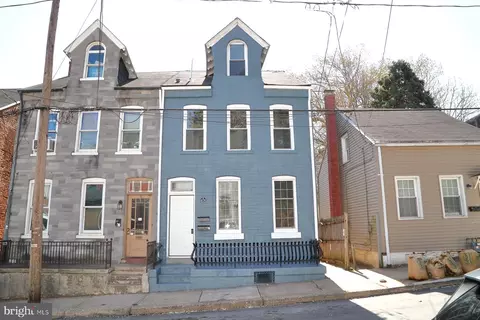 666 Saint Joseph St, Lancaster, PA 17603