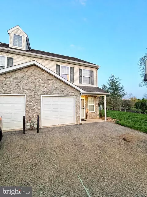 43 Grouse Dr, Denver, PA 17517