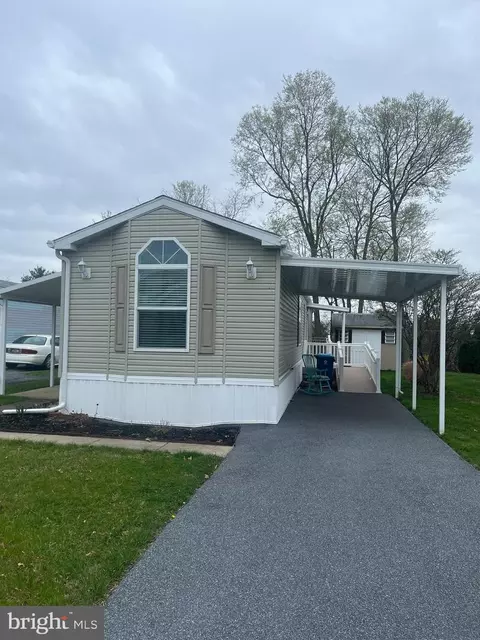 109 Ridgewood Mnr, Manheim, PA 17545