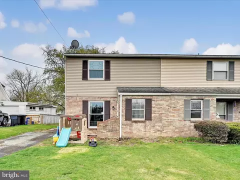 130 Lefever Rd, Mount Joy, PA 17552