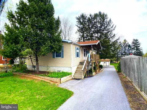 2033 Old Philadelphia Pike, Lancaster, PA 17602