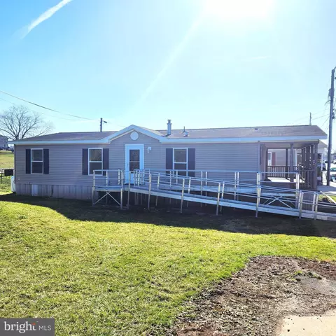 3 Conestoga Mnr, Leola, PA 17540