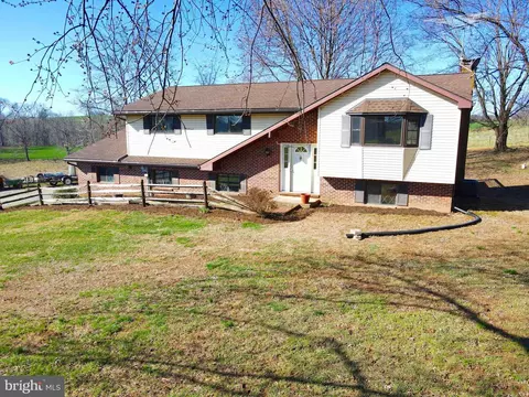 435 Blackburn Rd, Quarryville, PA 17566