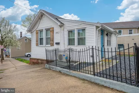348 S 3rd St, Columbia, PA 17512