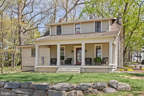 601 S Oak St, Manheim, PA 17545