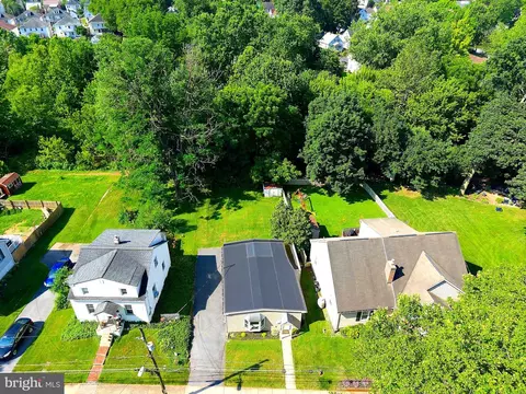 View/Area - 210 Noble St, Lititz, PA 17543 photo 3 of 4