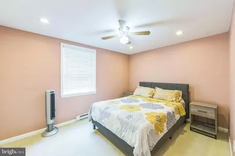 Bedroom - 210 Noble St, Lititz, PA 17543 photo 1 of 3