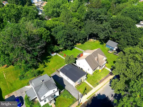 210 Noble St, Lititz, PA 17543