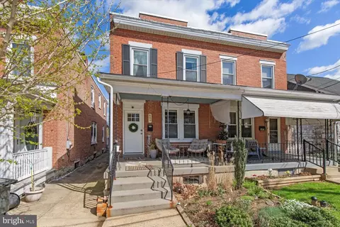 609 Pearl St, Lancaster, PA 17603