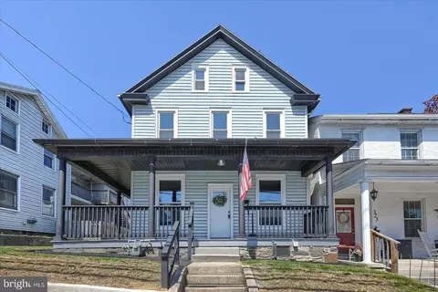 325 W High St, Elizabethtown, PA 17022
