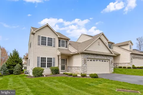4 Stonecrest Trl, Elizabethtown, PA 17022