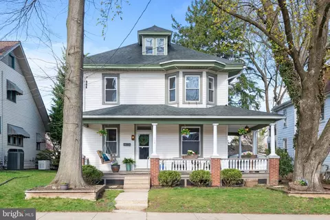 109 S Hazel St, Manheim, PA 17545