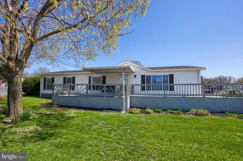 937 Opal St, Ephrata, PA 17522