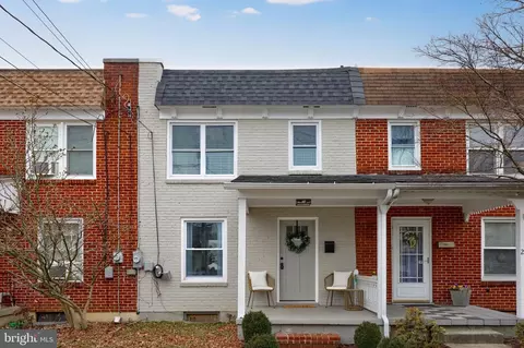 22 S Fulton St, Manheim, PA 17545