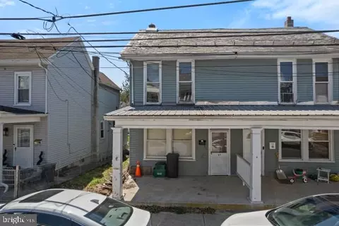 85 E Franklin St, Ephrata, PA 17522