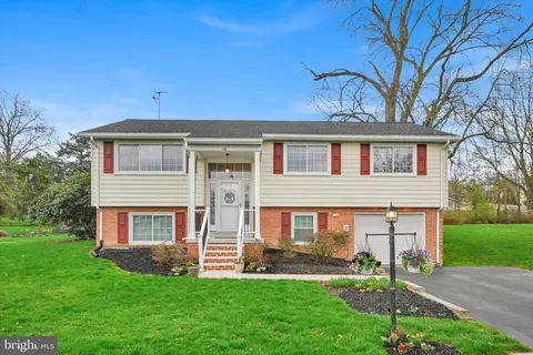 116 Swarthmore Dr, Lititz, PA 17543