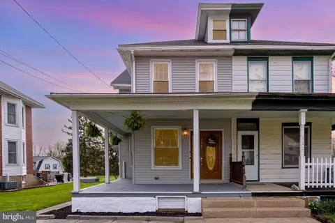 110 Monroe St, Denver, PA 17517