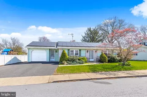 117 Huyard Ave, New Holland, PA 17557