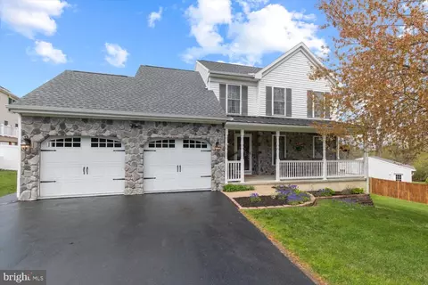 936 N State St, Ephrata, PA 17522