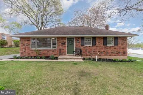 403 N Locust St, Elizabethtown, PA 17022