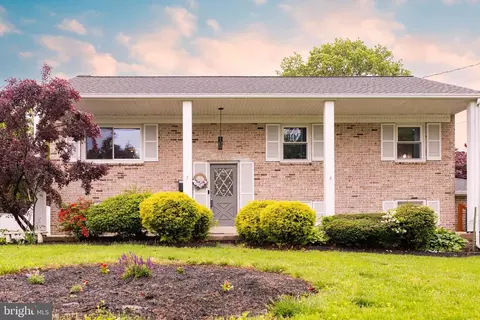265 Julia Ave, Strasburg, PA 17579
