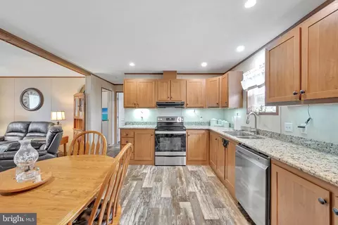 185 Weidler Ln, Lititz, PA 17543 photo 9