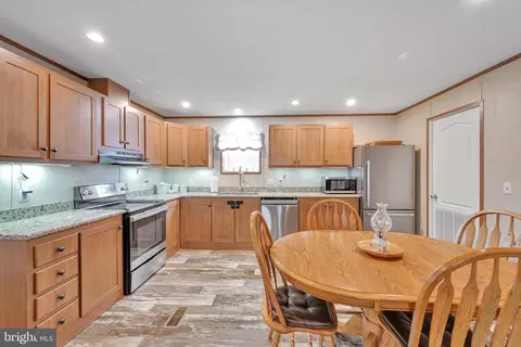 185 Weidler Ln, Lititz, PA 17543 photo 10