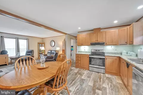 185 Weidler Ln, Lititz, PA 17543 photo 8