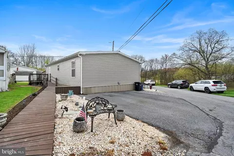 185 Weidler Ln, Lititz, PA 17543 photo 24
