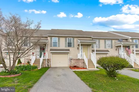 982 Sterling Pl, Lancaster, PA 17603