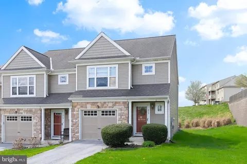 216 Millstone Dr, Mountville, PA 17554