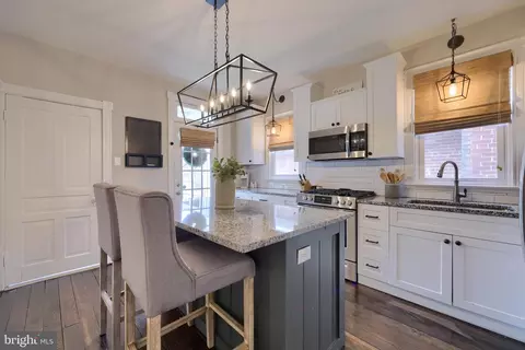 119 S Cedar St, Lititz, PA 17543 photo 8