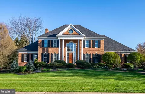 835 Bent Creek Dr, Lititz, PA 17543