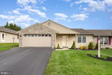 515 Foggy Bottom Rd, Ephrata, PA 17522
