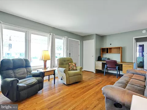 521 E New St, Lititz, PA 17543 photo 10