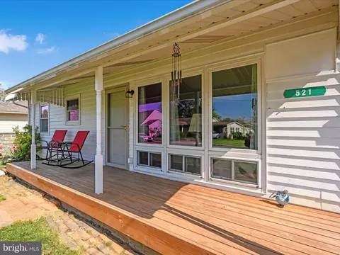 521 E New St, Lititz, PA 17543 photo 6
