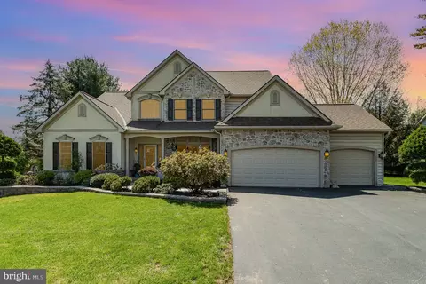 904 Martin Ave, Ephrata, PA 17522