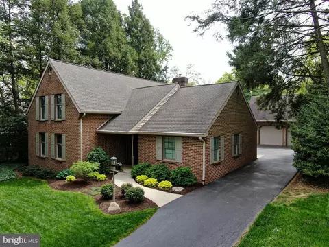 1120 W Main St, Ephrata, PA 17522